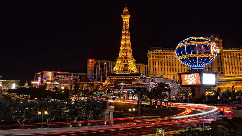 Đăng Ký go88nohu88 Nhận Thưởng 2026 | las vegas,  eiffel tower,  buildings,  architecture,  illuminated,  city lights,  motion blur,  long exposure,  casino,  city,  cityscape,  downtown,  night,  gambling,  hotel,  usa,  night photography,  las vegas,  las vegas,  las vegas,  las vegas,  las vegas,  casino,  casino,  hotel